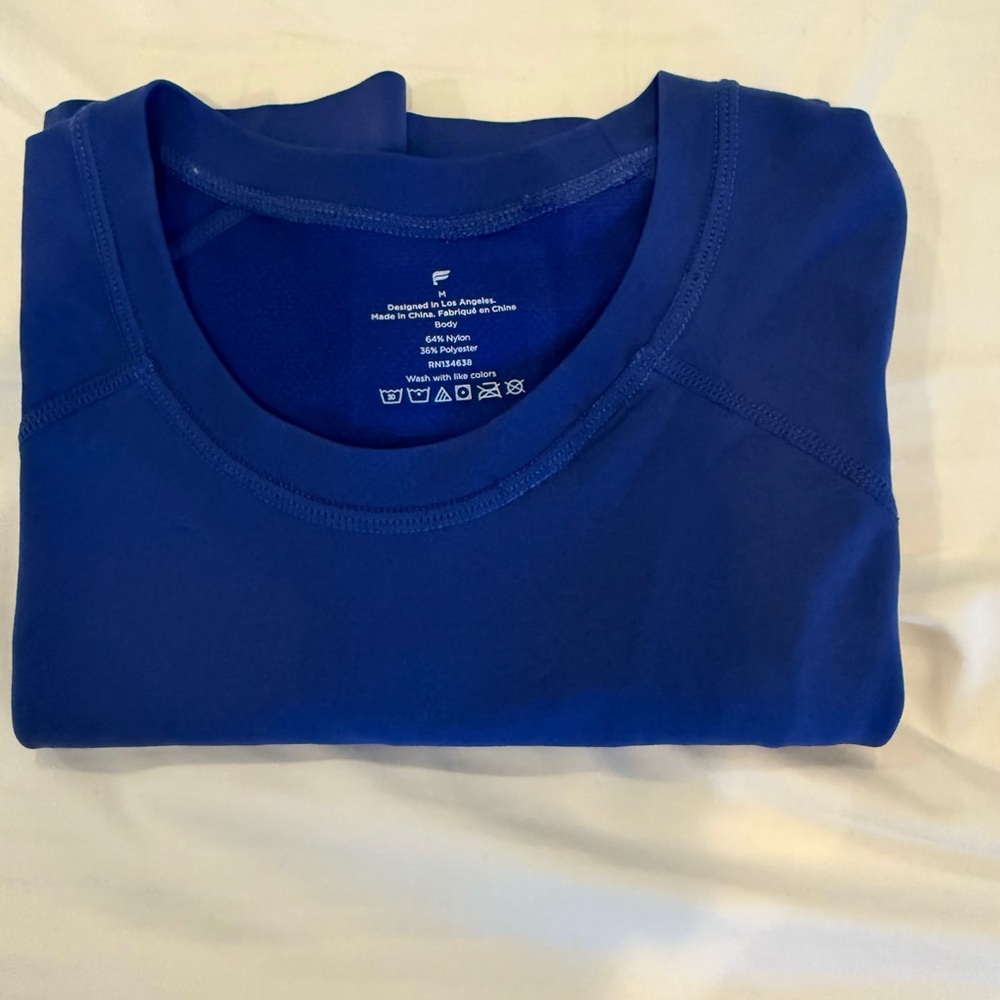 Fabletics Men's Blue Shirt medium short sleeve